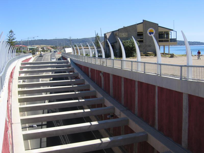 Safety Beach - Martha Cove canal entrance on coast and Marine Drive tunnel: View south along Marine Dr at southern end of tunnel