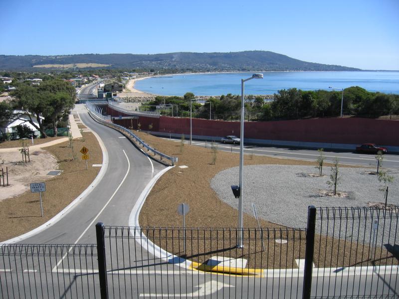 Safety Beach - Views from around Bruce Road: View south from Bruce Rd service road at Oban Rd towards beach and Arthurs Seat