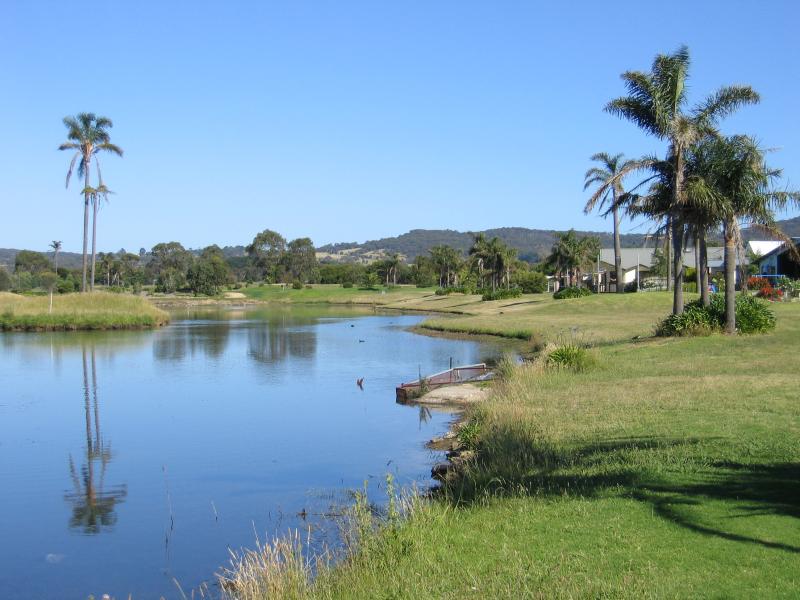 Safety Beach - Safety Beach Country Club: View along lake near Lakeside Ct