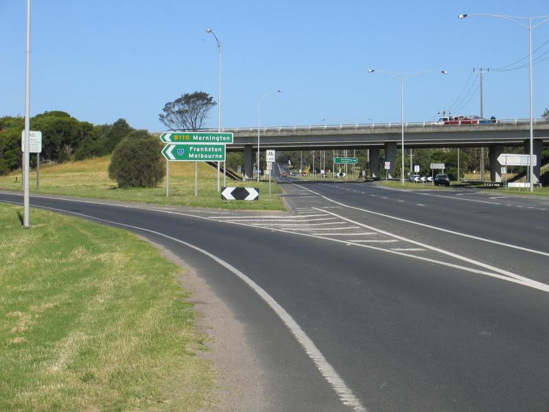 Safety Beach - Nepean Highway: View east along Nepean Hwy towards Mornington Peninsula Fwy overpass