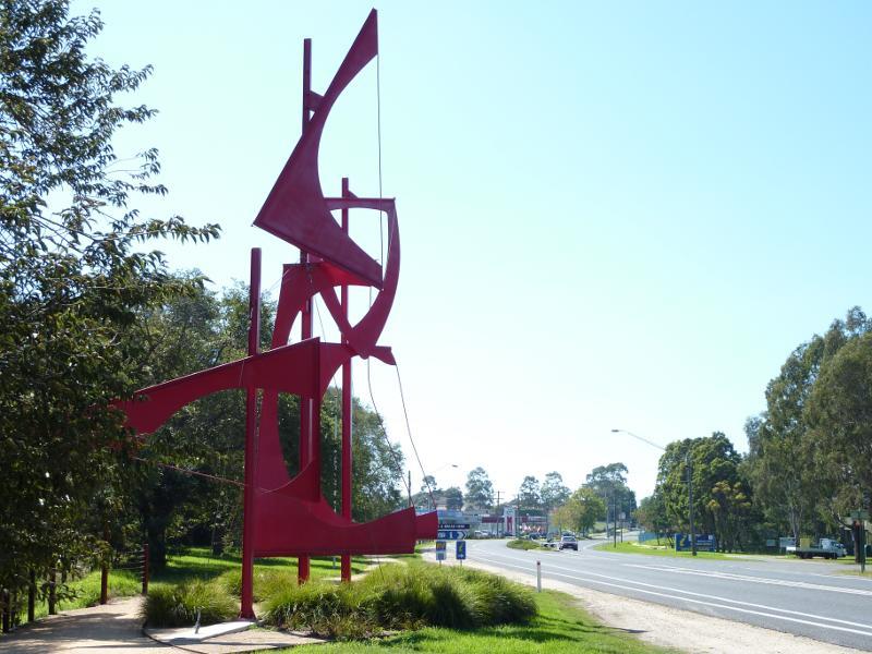 Sale - Princes Highway through Sale: View east along Princes Hwy east of Flooding Creek
