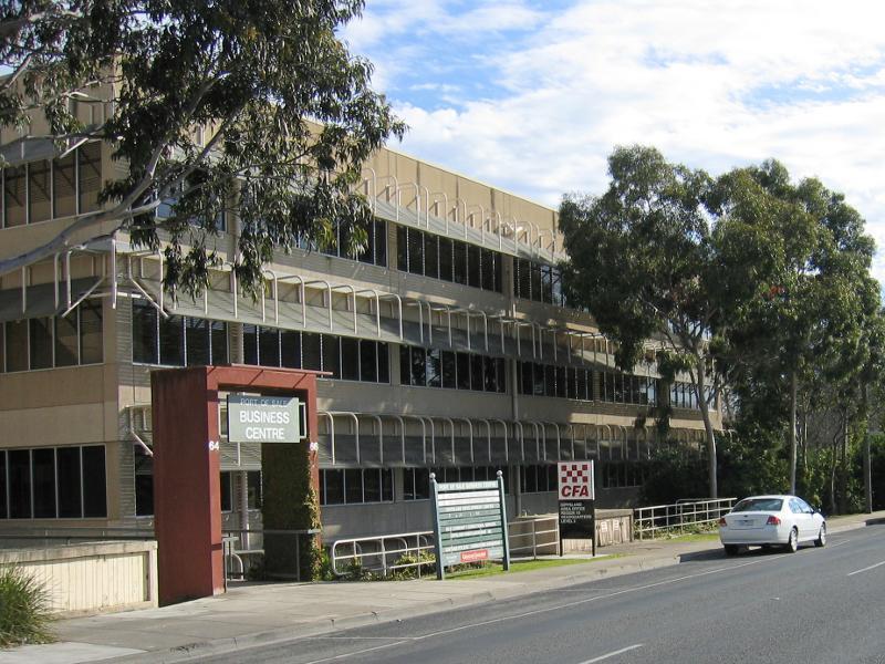 Sale - Princes Highway through Sale: Port of Sale Business Centre, view west along Princes Hwy towards Pearson St