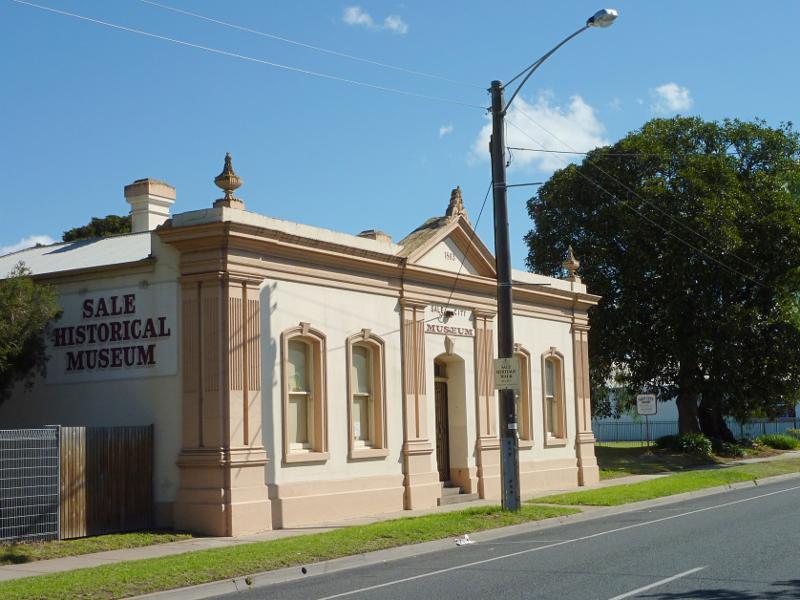 Sale - Princes Highway through Sale: Sale Historical Museum, Princes Hwy between Raymond St and York St