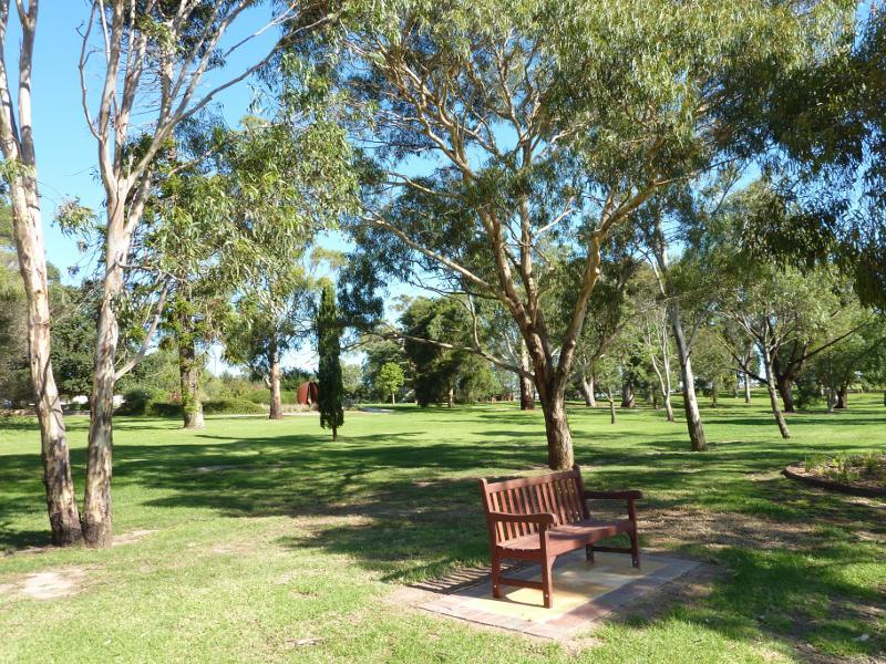 Sale - Botanic Gardens: Lawns