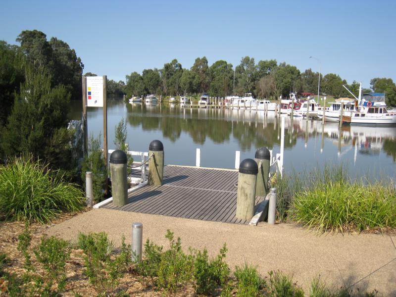 Sale - Port of Sale precinct, Canal Road and McMillan Street along Flooding Creek: View south-east along canal near eastern end of Canal Rd