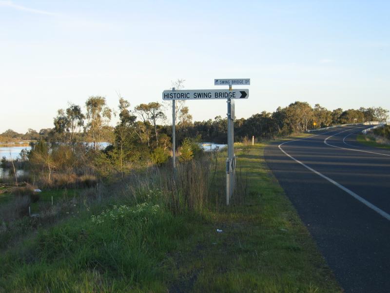 Sale - Historic Swing Bridge area, South Gippsland Highway south of Sale: Turn-off to Historic Swing Bridge, South Gippsland Highway