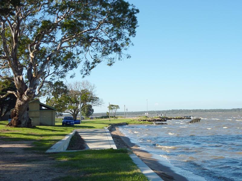 Sale - Marlay Point and foreshore reserve, Lake Wellington: View north-east along foreshore towards shelter