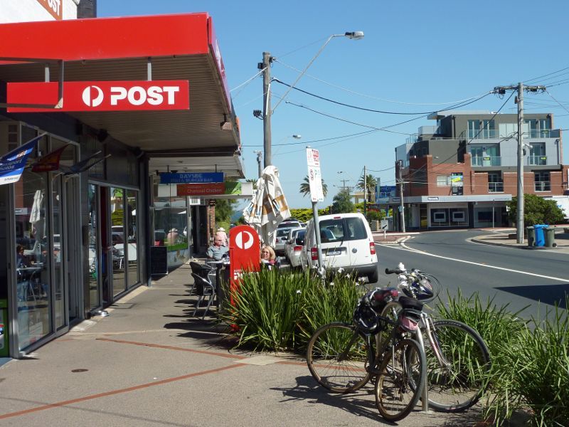 Sandringham - Shops and commercial centre, Bay Road, Station Street and Melrose Street - View west along Bay St towards post office and Station St