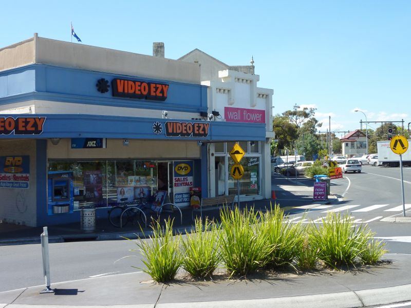 Sandringham - Shops and commercial centre, Bay Road, Station Street and Melrose Street: View north along Station St at Waltham St
