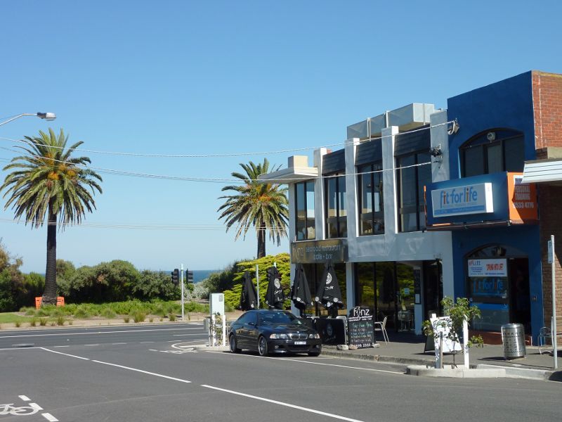 Sandringham - Shops and commercial centre, Bay Road, Station Street and Melrose Street - View south-west along Melrose St towards Beach Rd