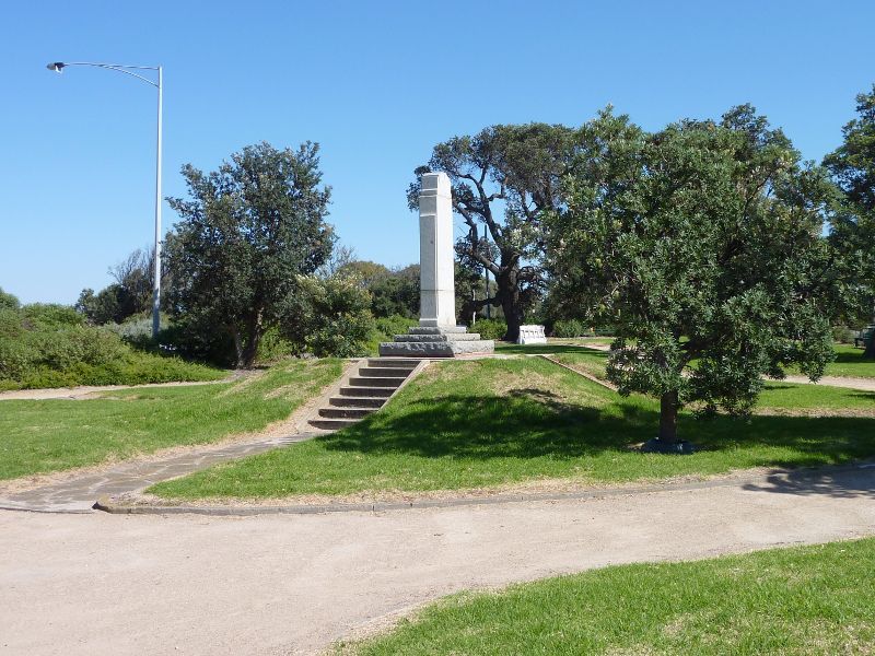 Sandringham - Gardens at The Crescent: View towards war memorial