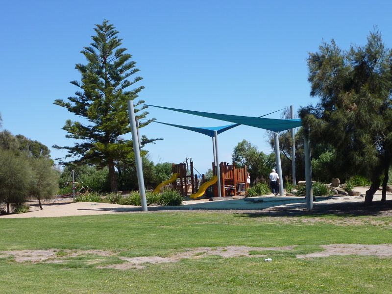 Sandringham - Beach and foreshore park between Sims Street and band rotunda: Playground opposite Sims St