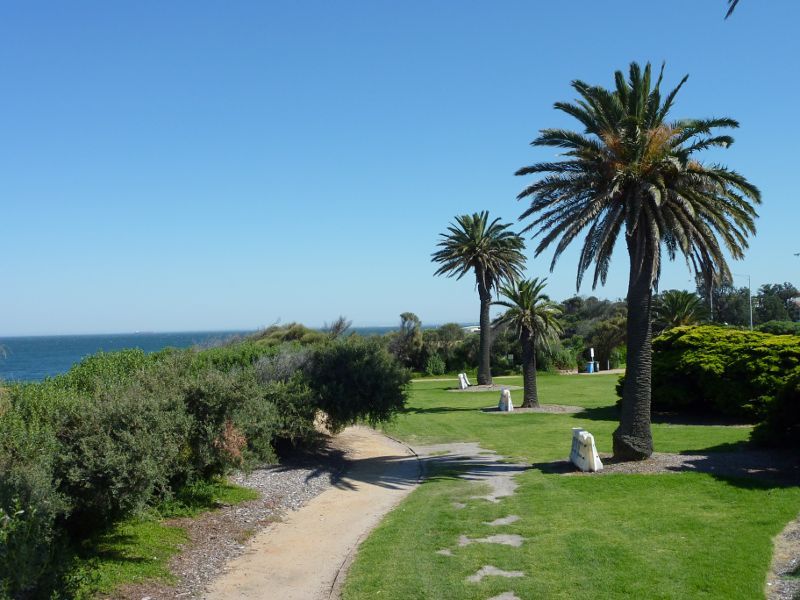 Sandringham - Beach and foreshore park between Sims Street and band rotunda: View north-west through foreshore park from band rotunda
