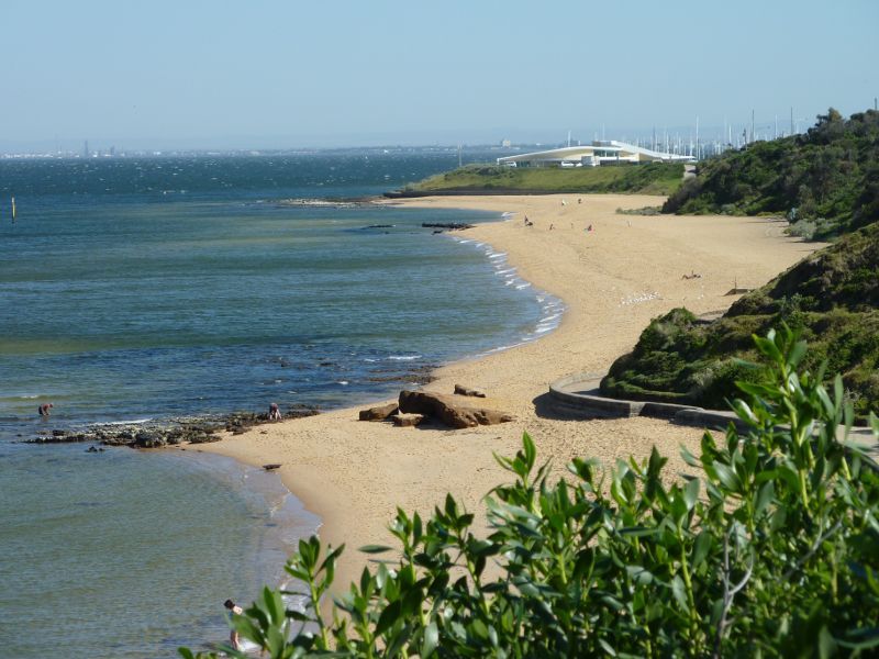 Sandringham - Beach and foreshore park between Sims Street and band rotunda - North-westerly view along beach towards Picnic Point