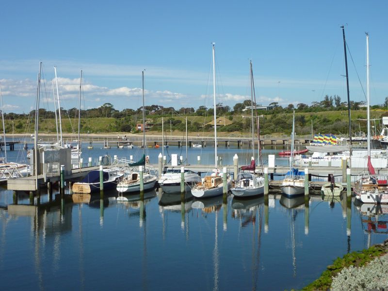 Sandringham - Picnic Point, breakwater and boat harbour: Easterly view through boat harbour towards Hampton Pier