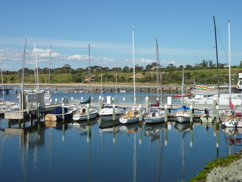 Sandringham - Picnic Point - breakwater and boat harbour - Easterly view through boat harbour towards Hampton Pier