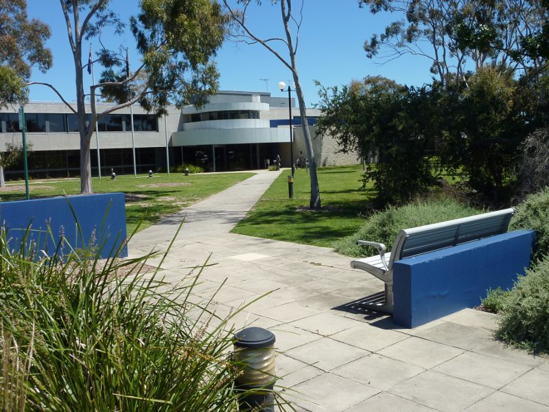 Sandringham - Bayside City Council and surrounding park, Royal Avenue: View from car park to council offices