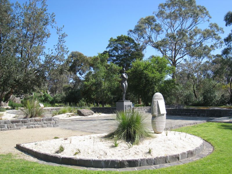 Sandringham - Bluff Road: Indigenous Resource Garden, corner Bluff Rd and Royal Av