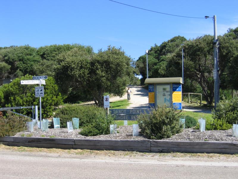 Sandy Point - Foreshore Reserve and beach at Surfers Walk: View south along Surfers Walk at Beach Pde at entrance to Sandy Point Foreshore Reserve