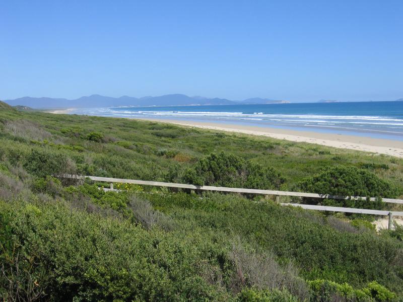 Sandy Point - Ned Neals Lookout and beach, western end of Beach Parade: View south-east towards Wilsons Promontory from lookout