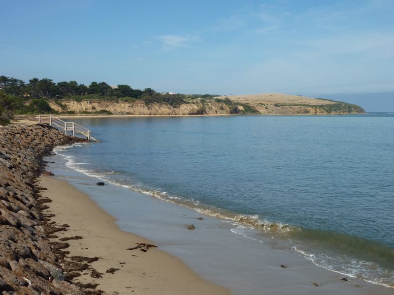 San Remo - Walking track along coast from San Remo Jetty to Back Beach: View south-east across Back Beach towards Griffiths Point