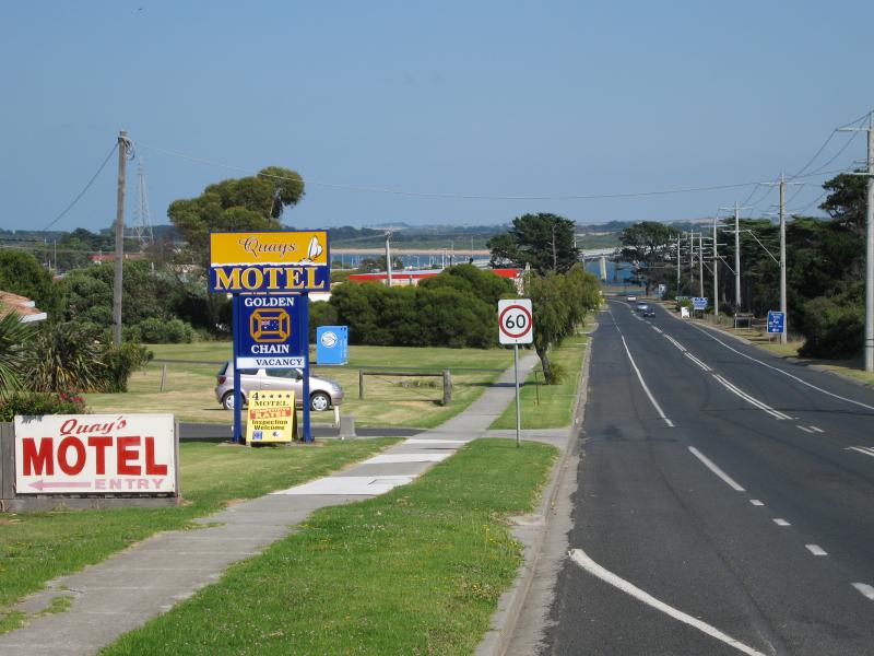 San Remo - Phillip Island Road through San Remo - View west along Phillip Island Rd at Panorama Dr