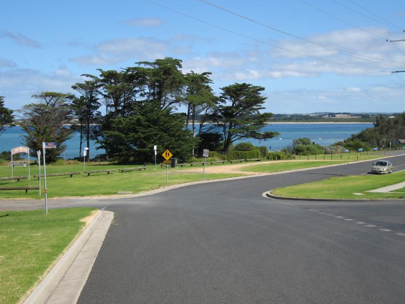 San Remo - Views from Shetland Heights Road and surrounding housing estates: View west along Shetland Heights Rd towards Back Beach Rd