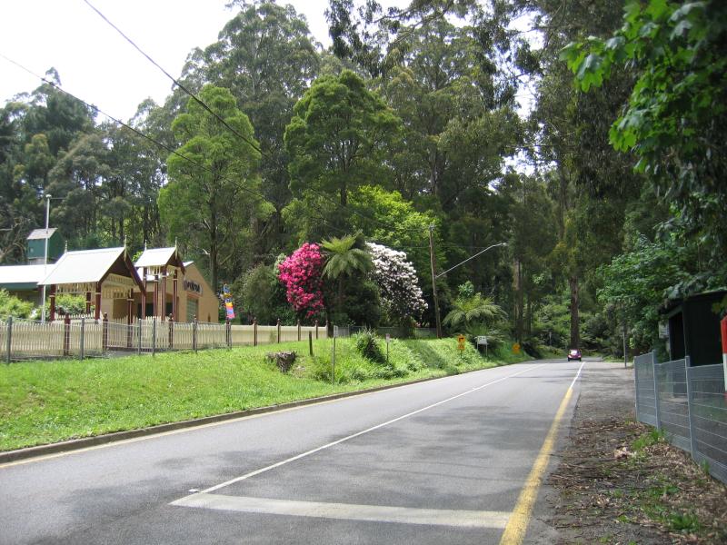 Sassafras - Commercial centre and shops, Mount Dandenong Tourist Road: View north along Mt Dandenong Tourist Rd towards primary school