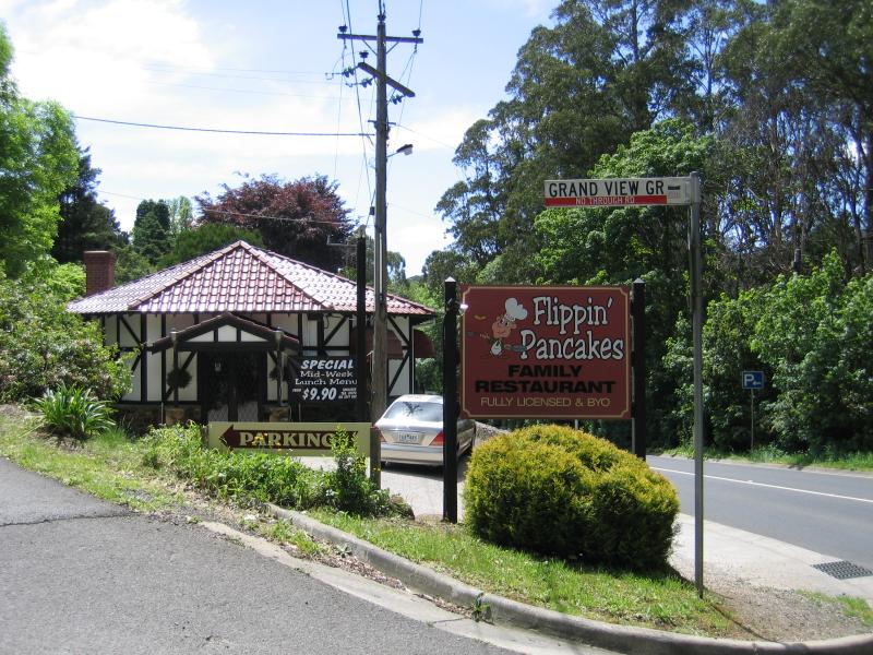 Sassafras - Around Sassafras: Flippin' Pancakes Restaurant, Mt Dandenong Tourist Rd at Grand View Gr