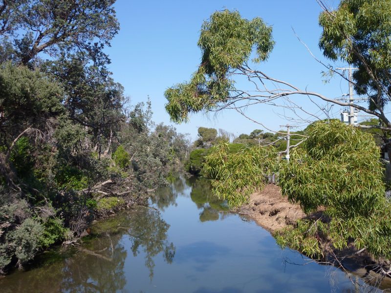 Seaford - Broughton Reserve and Kananook Creek, Station Street: View south along Kananook Creek at Station St