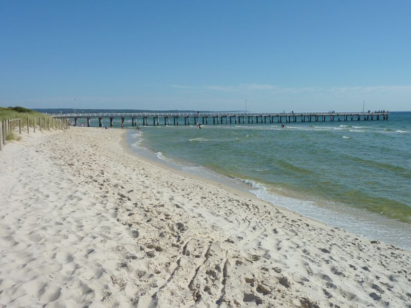 Seaford - Seaford Pier and surrounding beaches: View south along beach towards pier