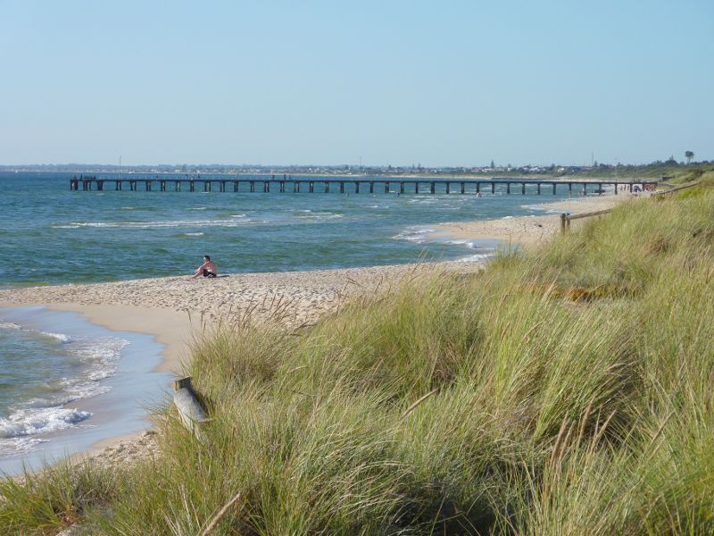 Seaford - Beach opposite Seaford Road: View north along beach towards Seaford Pier