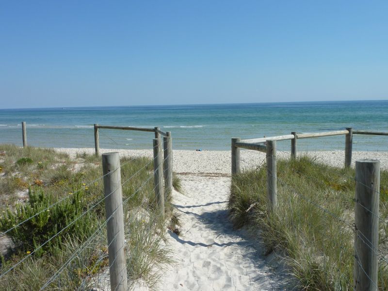 Seaford - Beach at Keast Park: Pathway to beach