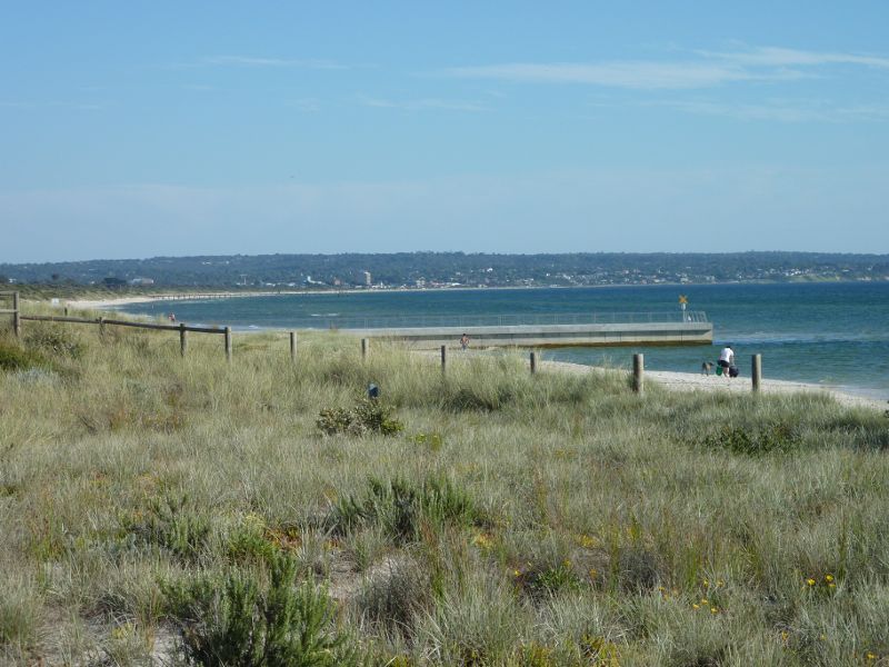 Seaford - Beach at Keast Park: South-westerly view across foreshore towards Riviera Outfall