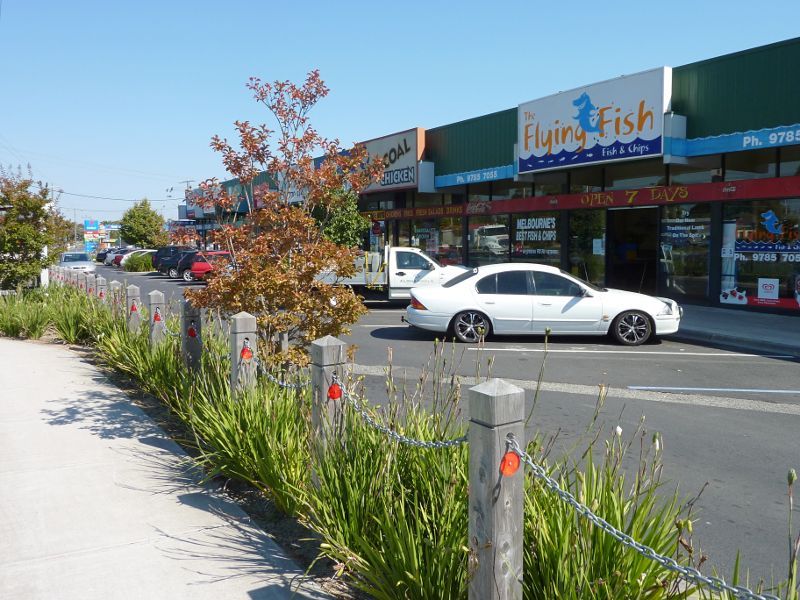 Seaford - Shops, corner Seaford Road and Frankston-Dandenong Road: Shops fronting Frankston-Dandenong Rd