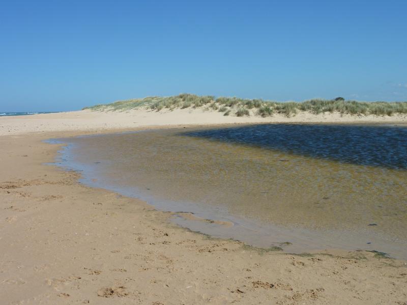 Seaspray - Beach at south-western end of Foreshore Road and mouth of Merriman Creek - View south-west across mouth of creek