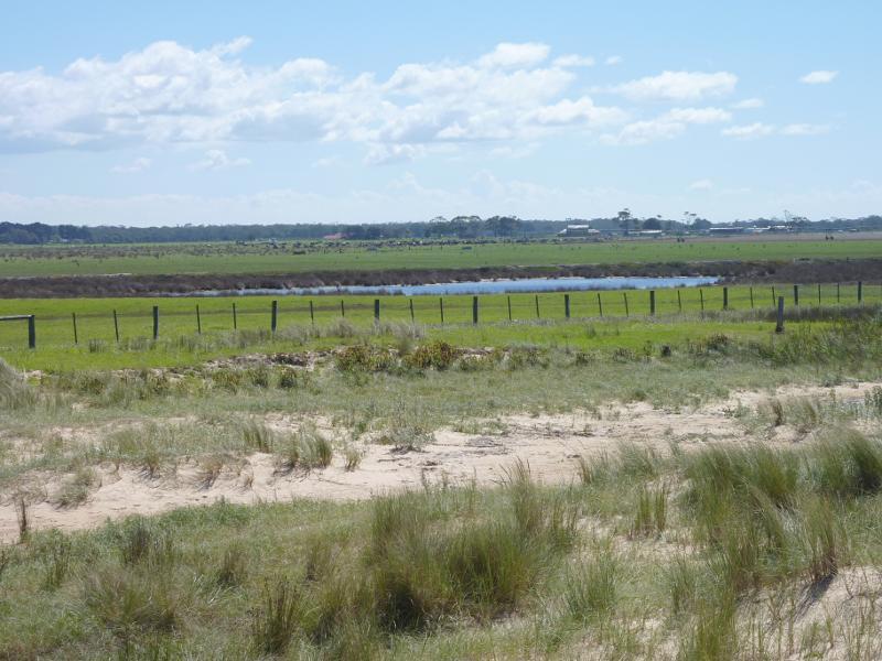 Seaspray - Beach at south-western end of Foreshore Road and mouth of Merriman Creek: North-westerly view inland from beach west of creek