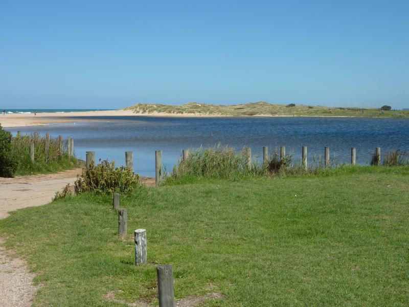 Seaspray - Merriman Creek and fishing platform at the park at end of Foreshore Road: View south-west across creek at boat ramp
