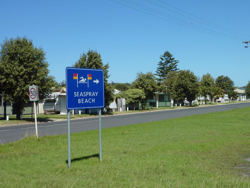 Seaspray - Around Seaspray: View across Foreshore Rd at Futcher St