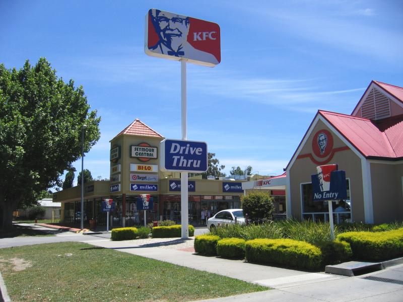 Seymour - Commercial centre and shops: Seymour Central Shopping Centre, view north-west along Tallarook St