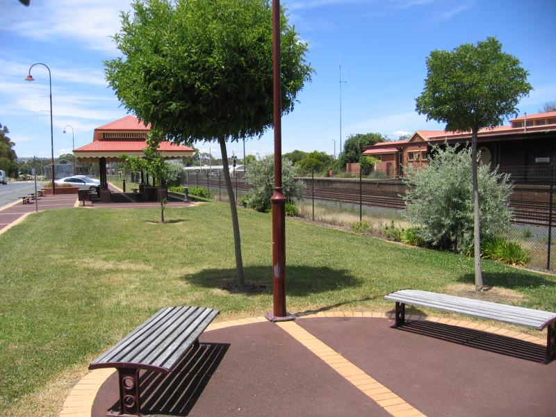 Seymour - Commercial centre and shops: Gardens along railway line, view north-east along Station street between Henry St and Crawford St
