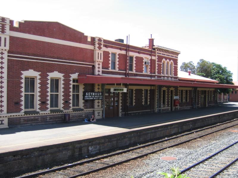 Seymour - Railway station and surroundings: View of station from car park off Railway Pl
