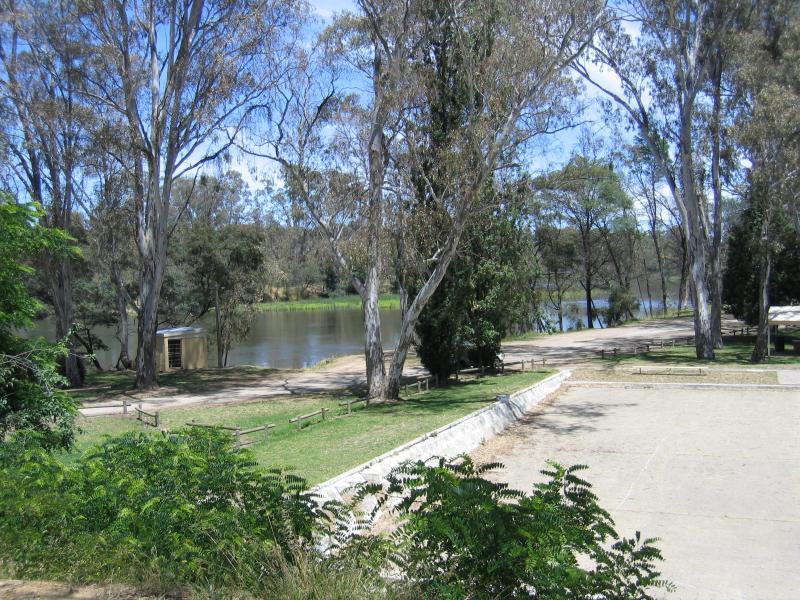 Seymour - Goulburn Park (Guild Street): View to Goulburn River