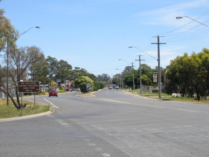 Seymour - Tallarook Street and Emily Street areas: View south-west along Emily St at Wallis St