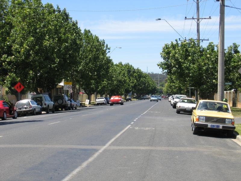 Seymour - Tallarook Street and Emily Street areas: View south-east along tree-lined Tallarook St at Edward St