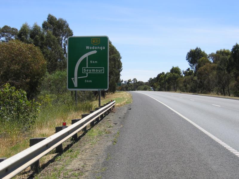 Seymour - Around Seymour and outskirts: View north along Hume Freeway towards Seymour exit