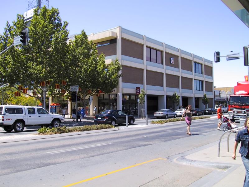 Shepparton - Commercial centre and shops: Post Office, south along Wyndham St at Stewart St