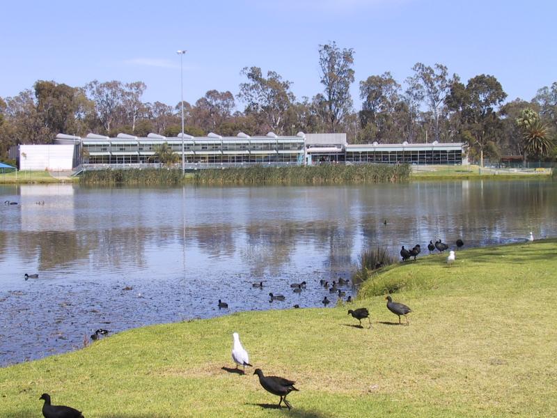 Shepparton - Victoria Park Lake, Goulburn River, Aquamoves centre: View west across Victoria Park Lake towards Aquamoves centre