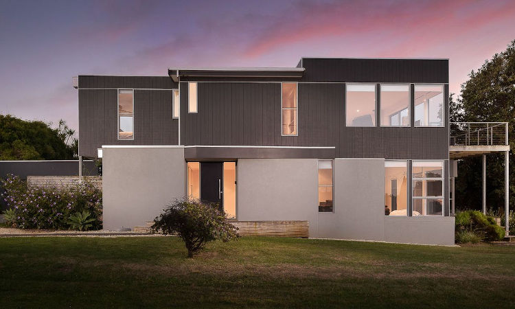 Waikiki Dream, Smiths Beach