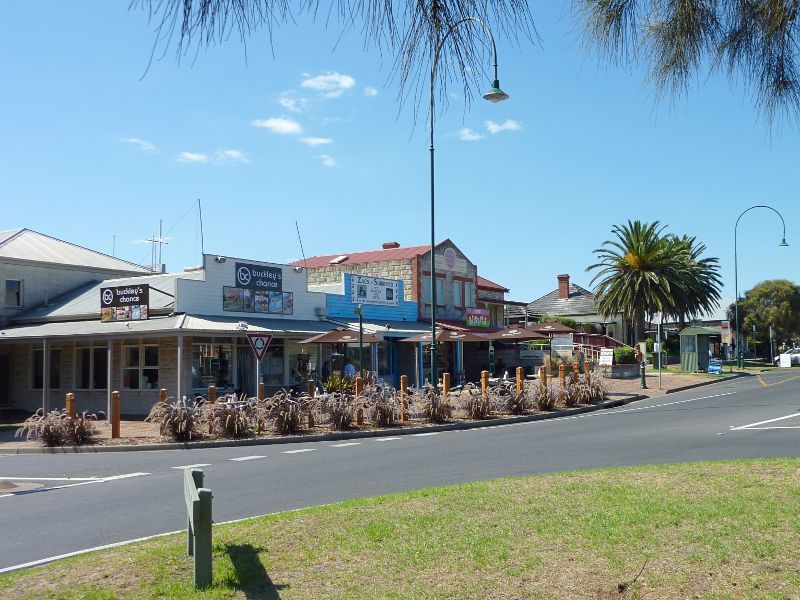 Sorrento - Shops and commercial centre, Ocean Beach Road: Corner of Ocean Beach Rd and Melbourne Rd